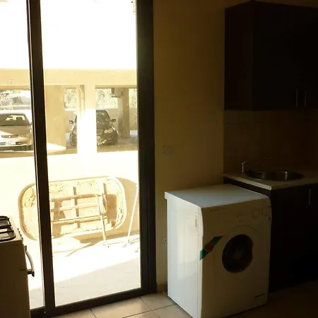 Tseri Budget Residences Apartment