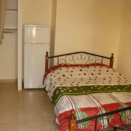Tseri Budget Residences Apartment *
